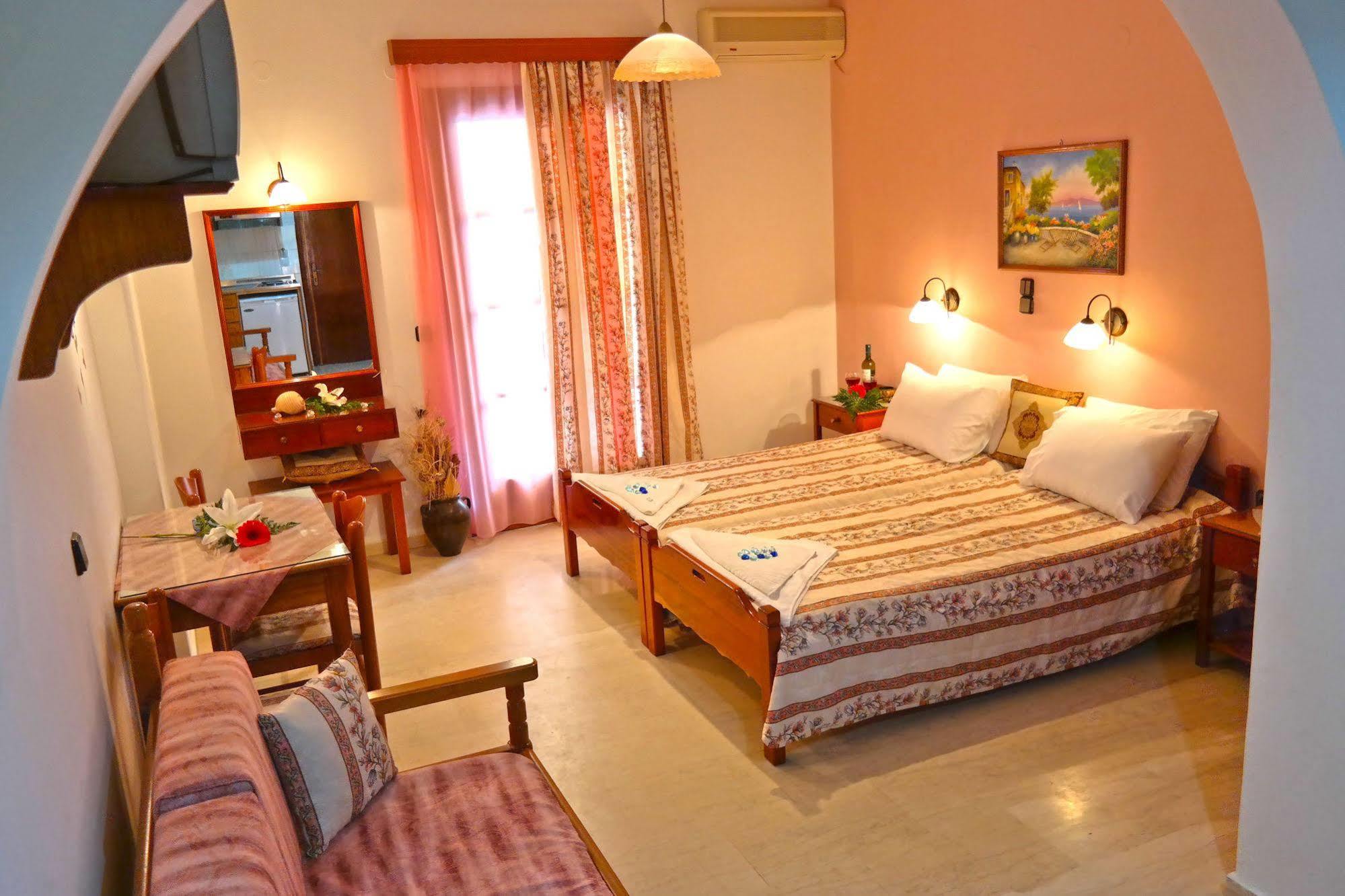 Golden Beach Studios Down Town Naxos City Ngoại thất bức ảnh