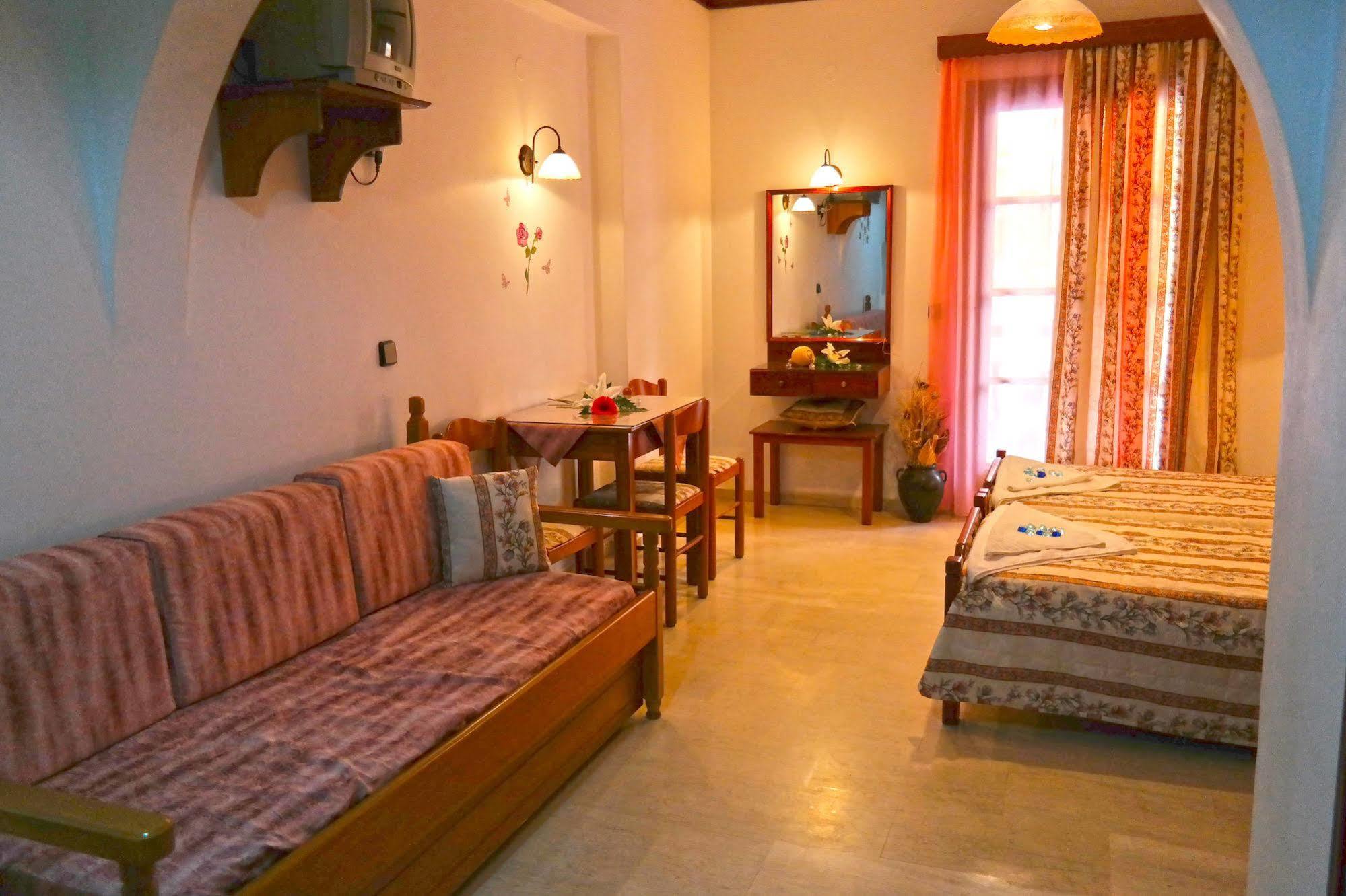 Golden Beach Studios Down Town Naxos City Ngoại thất bức ảnh